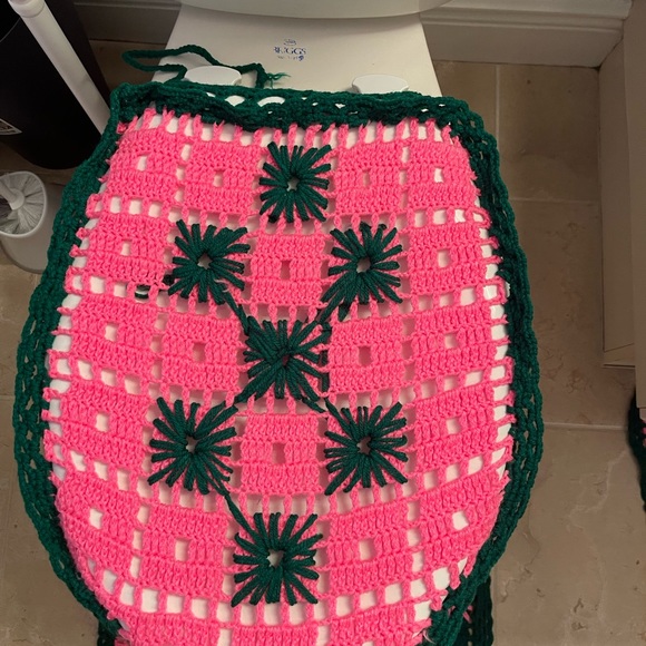 Handmade Crotchet/Knit Bathroom Set - Picture 3 of 4